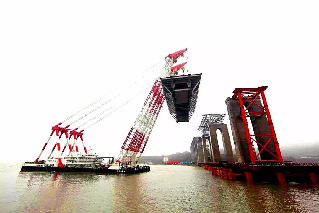 微特護(hù)航&ldquo;巨無(wú)霸&rdquo;大橋海鷗號(hào)再次刷新世界紀(jì)錄