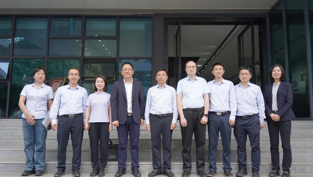 長(zhǎng)江電力副總經(jīng)理、總工冉毅川蒞臨微特調(diào)研